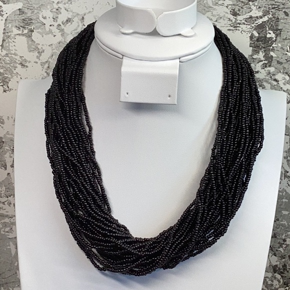 Black Seedbead Necklace with Vintage Similar Bracelet Set - Picture 3 of 8